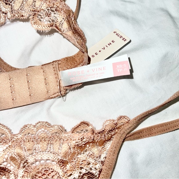 Lingerie Set Rose + Vine (Brand New) - Picture 3 of 3